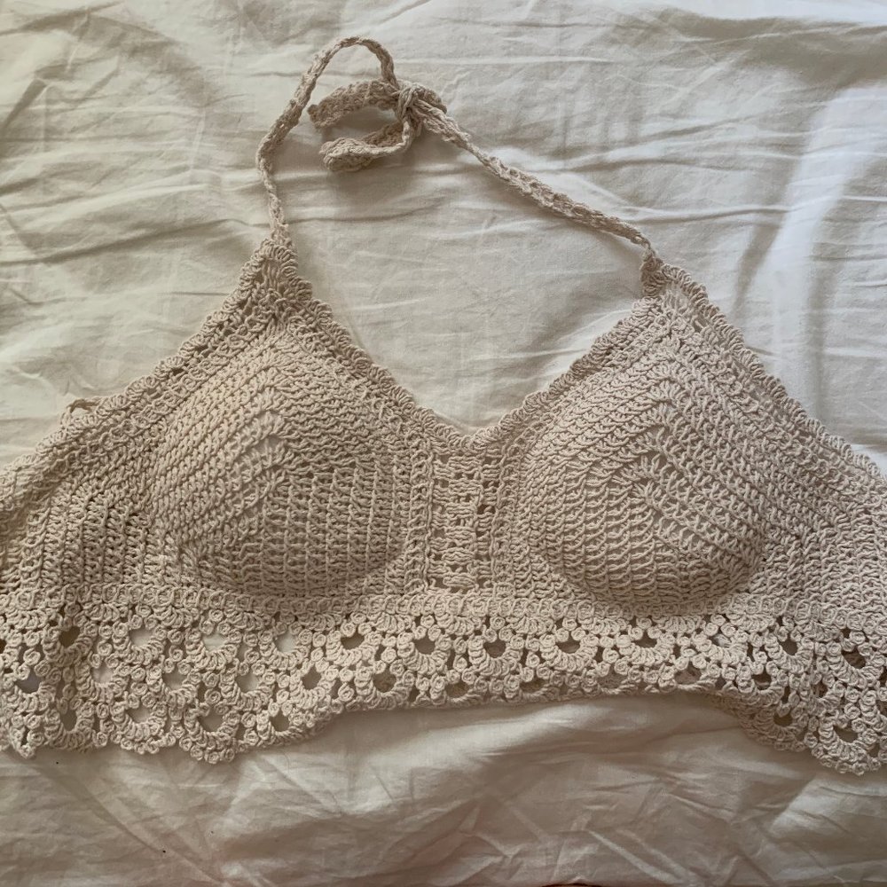 ROMWE Crochet One Size Fits All Crop Top